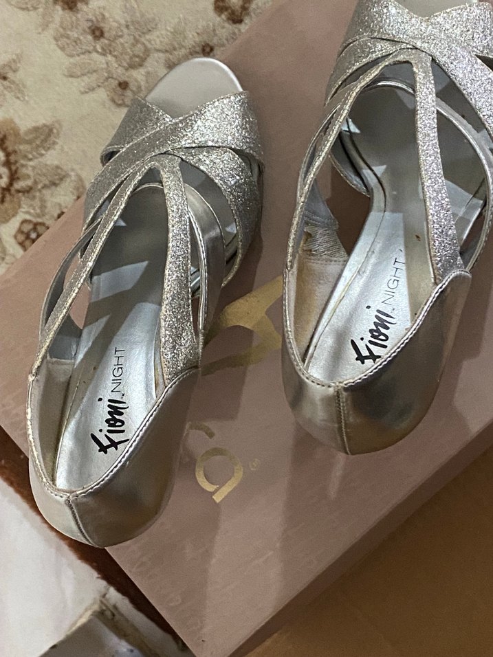 Gri Simli Yılan Desenli Yüksek Topuklu Kadın Ayakkabı - Görsel 4