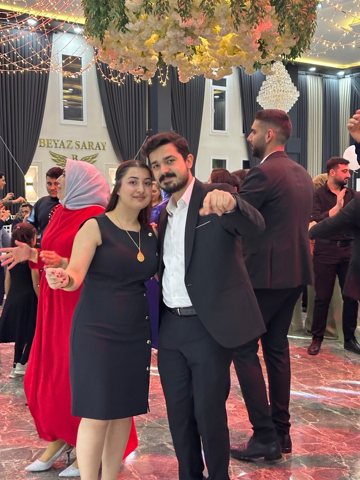 Klasik Siyah Midi Elbise - Görsel 3