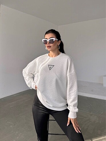 Guess taşlı sweat