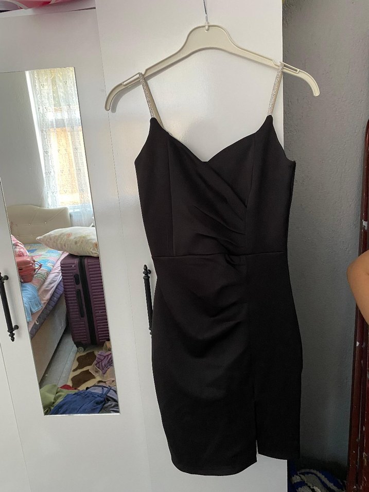 Siyah Drapeli İnce Askılı Mini Elbise - Görsel 3