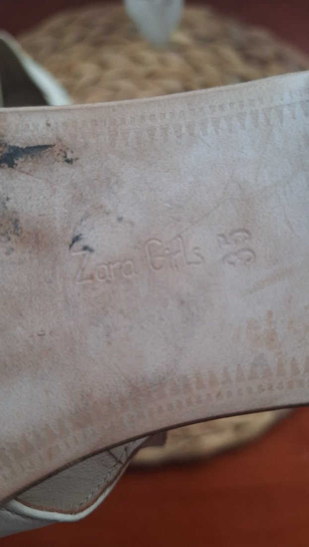 Fiyonklu Beyaz Kız Çocuk Babetzara  35 num 150 tl - Görsel 2