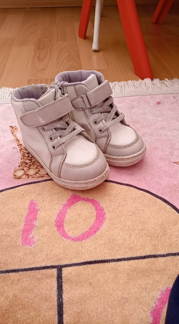 Kız Çocuk Parlak Beyaz Cırt Cırtlı  bot - Görsel 2