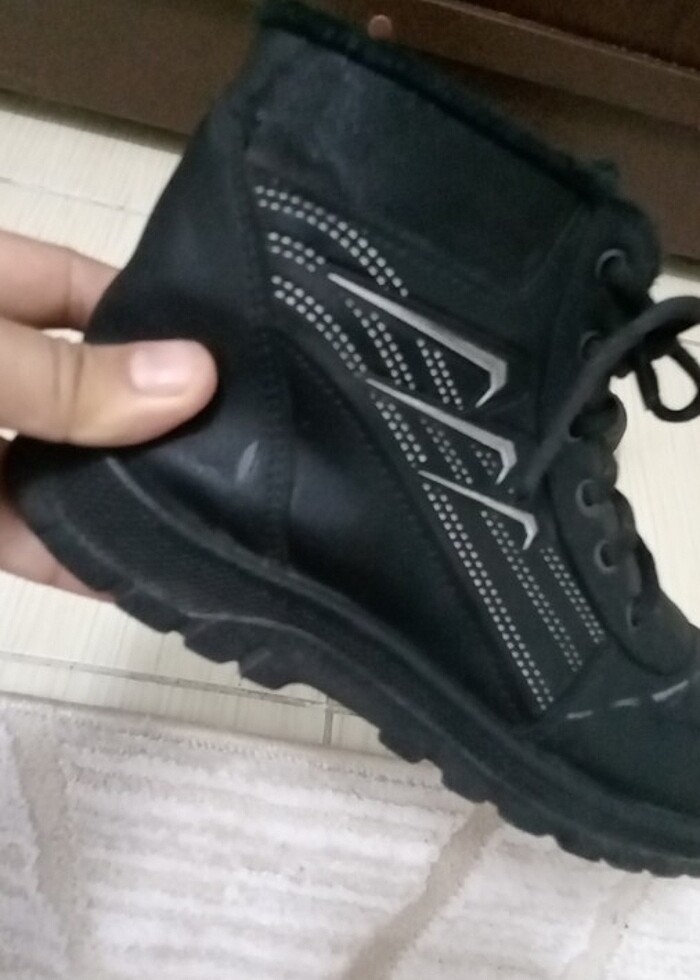 Erkek cocuk bot - Görsel 2