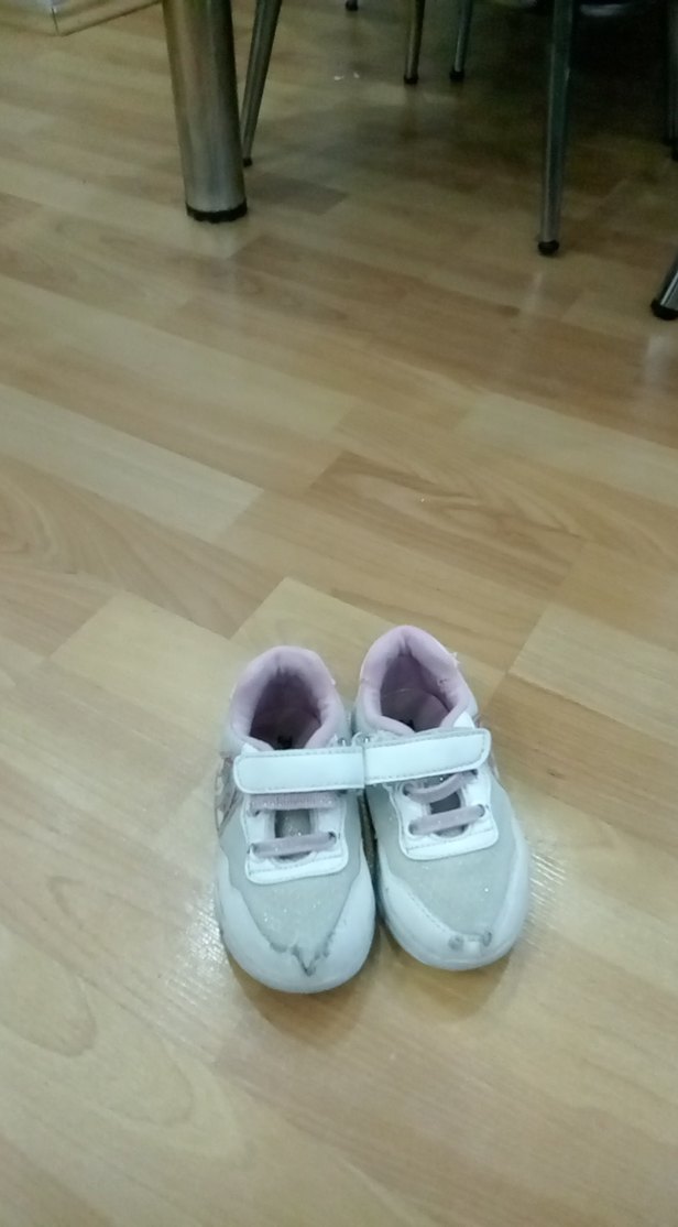 Kız Çocuk Beyaz Cırt Cırtlı Spor Ayakkabı - Görsel 3