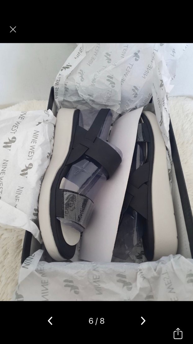 Nine West Siyah Yılan Desenli Dolgu Topuklu Kadın Sandalet - Görsel 4