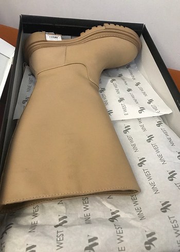 Bej Deri Dizüstü İnce Topuklu Kadın Çizme - Görsel 4