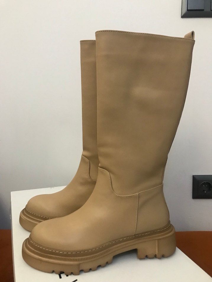 Bej Deri Dizüstü İnce Topuklu Kadın Çizme - Görsel 5