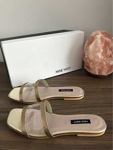 37 Beden altın Renk Nine west terlik