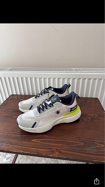 Lumberjack sneakers