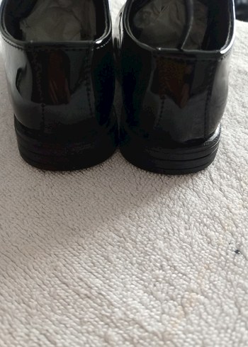 Parlak Siyah Erkek Çocuk Klasik Ayakkabı - Görsel 5