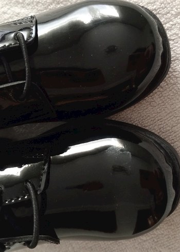 Parlak Siyah Erkek Çocuk Klasik Ayakkabı - Görsel 7