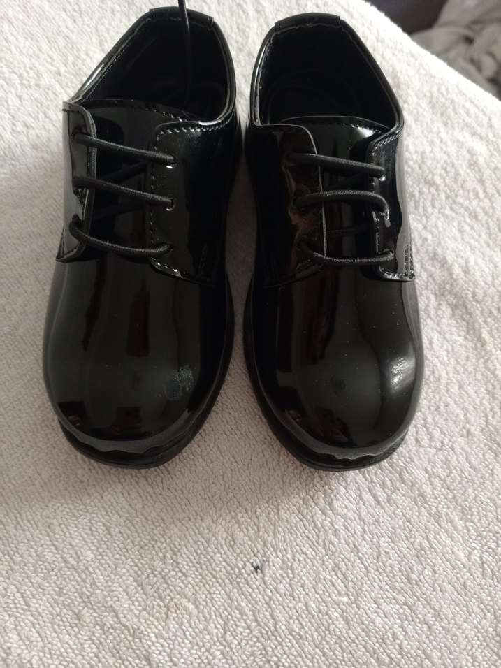 Parlak Siyah Erkek Çocuk Klasik Ayakkabı - Görsel 4