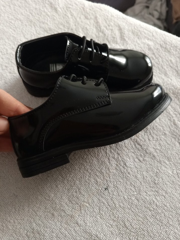 Parlak Siyah Erkek Çocuk Klasik Ayakkabı - Görsel 3