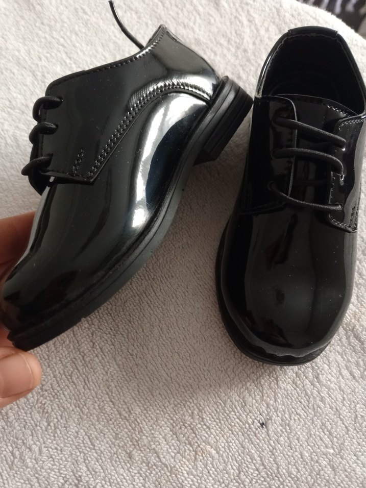 Parlak Siyah Erkek Çocuk Klasik Ayakkabı - Görsel 2