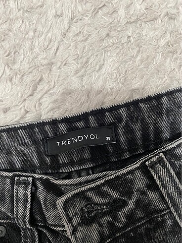 Trendyol & Milla Siyah pantolon