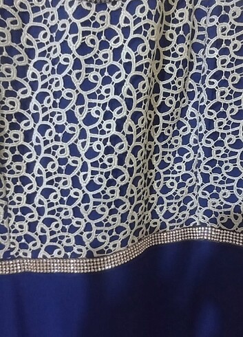 42 Beden mavi Renk Taşlı güpür detaylı abiye elbise