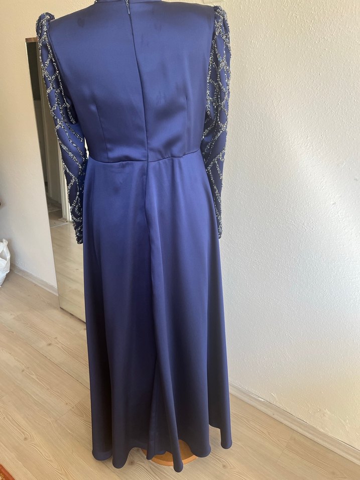 İşlemeli Uzun Abiye Elbise - Görsel 5