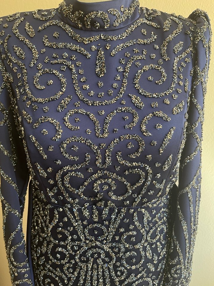 İşlemeli Uzun Abiye Elbise - Görsel 3