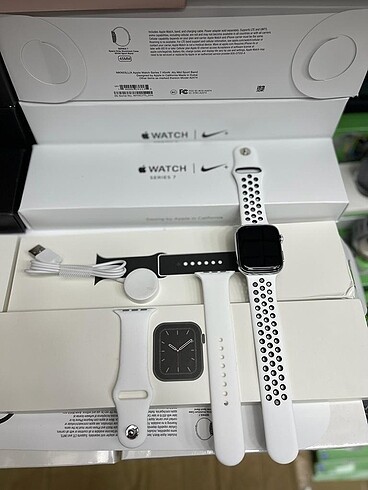Apple Watch 7 Saat