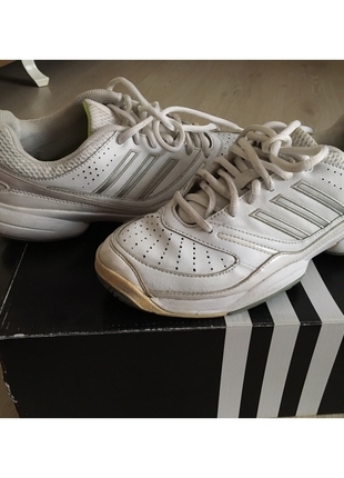 Adidas beyaz spor ayakkabı