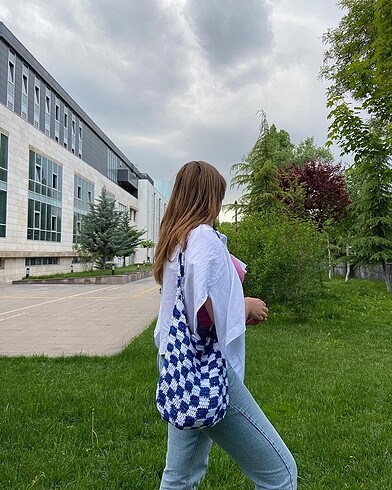 Beden Dama desenli örgü çanta