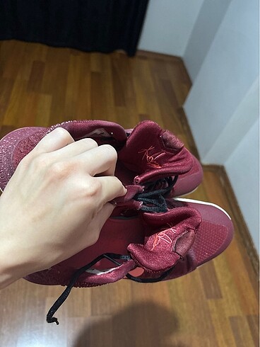 41 Beden Nike 41 numara kyrie basketbol ayakkabısı