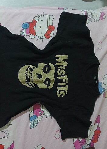 Diğer misfits crop killstar