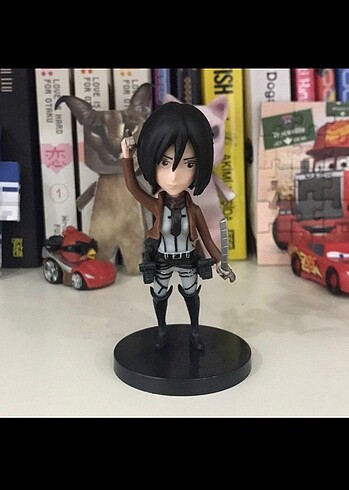 Diğer Attack On Titan Figür