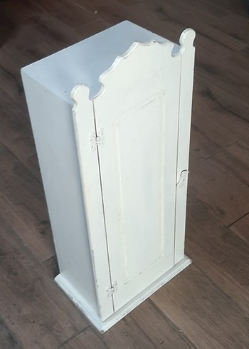 Beyaz ahşap dekoratif dolap - Görsel 2