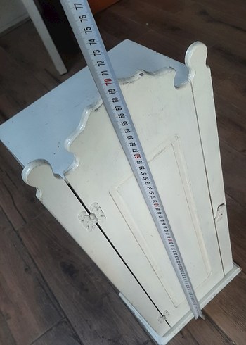 Beyaz ahşap dekoratif dolap - Görsel 6