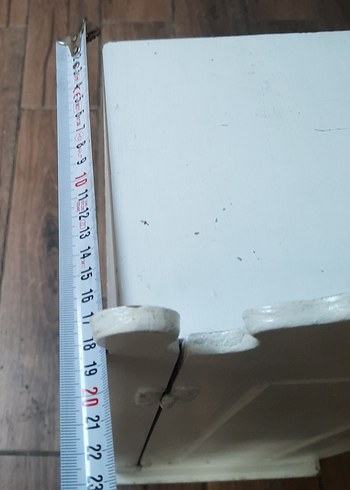 Beyaz ahşap dekoratif dolap - Görsel 8