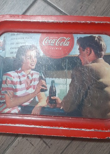 Kırmızı Parlak Coca-Cola tepsi - Görsel 2