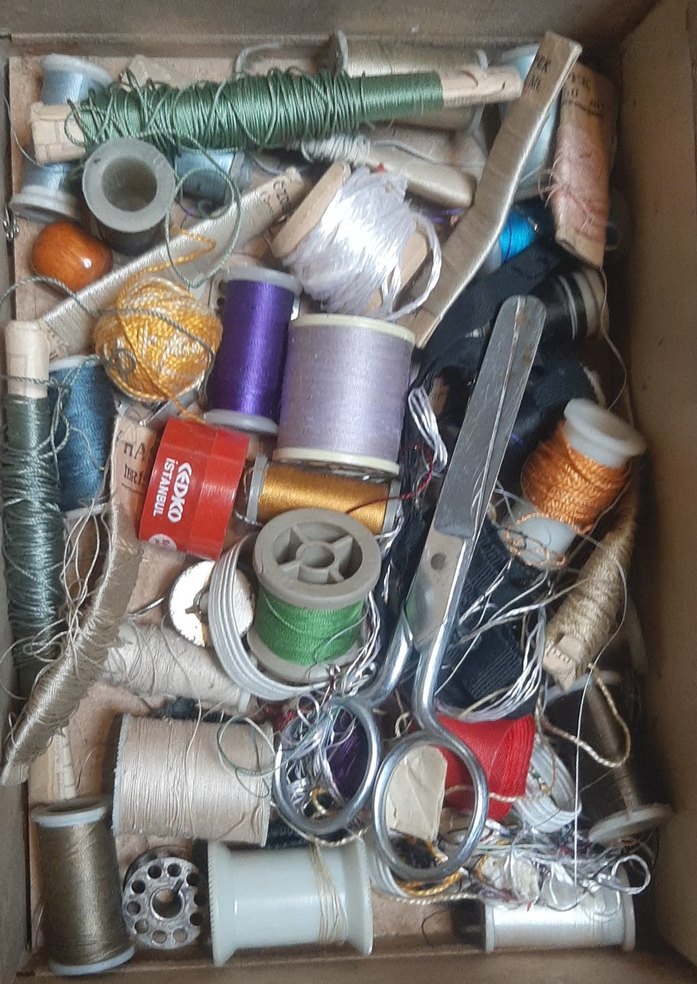 Ahşap Kutuda Bohem Dikiş İpleri - Görsel 3