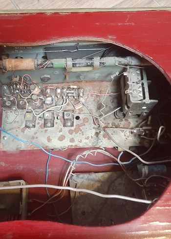 Parlak Kırmızı Vintage antika radyo - Görsel 7