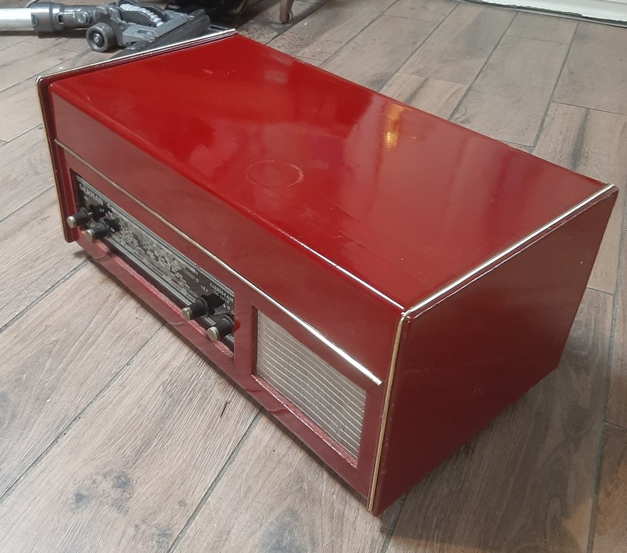 Parlak Kırmızı Vintage antika radyo - Görsel 3