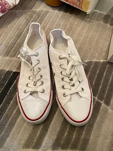 Converse SAHTE