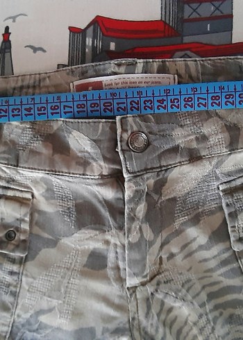 31 Beden haki Renk Lee Cooper Kadın Kamuflaj Desenli Kemerli Bermuda Pantolon