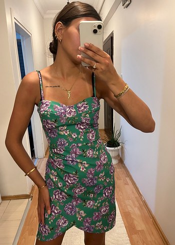 xs Beden Yeşil Çiçek Desenli Mini Elbise milla 34 beden yenidir