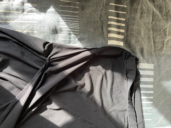 ETEK CROP TAKIM HİÇ GİYİLMEDİ YIRTMAÇLI ETEK - Görsel 5