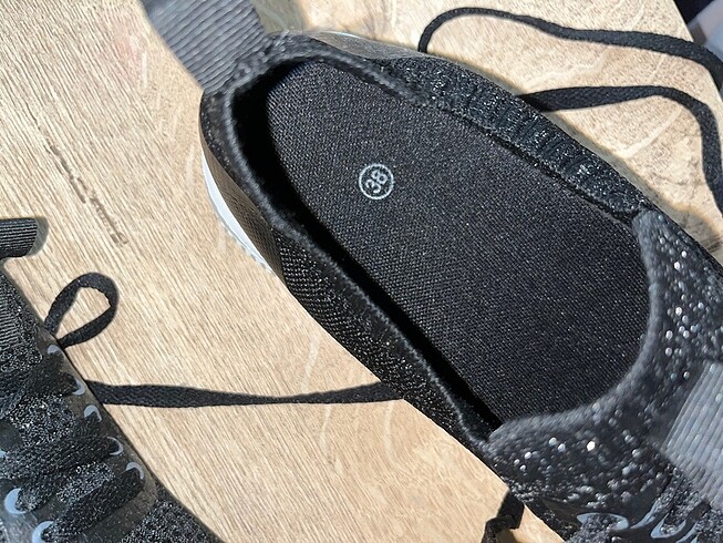 AYAKKABI YURT DIŞINDAN GELDİ - Görsel 6