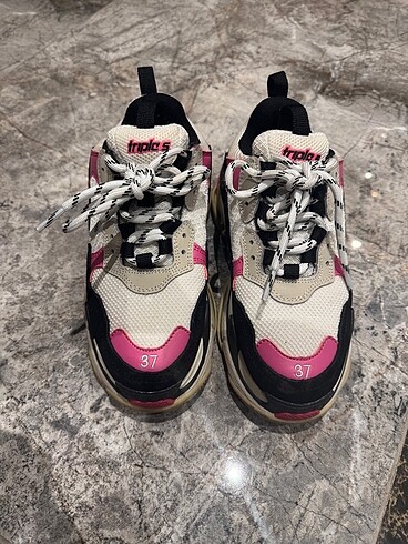 Balenciaga spor ayakkabı 37 numara