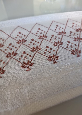 Etamin tarçın rengi işlemeli krem rengi havlu - Görsel 2