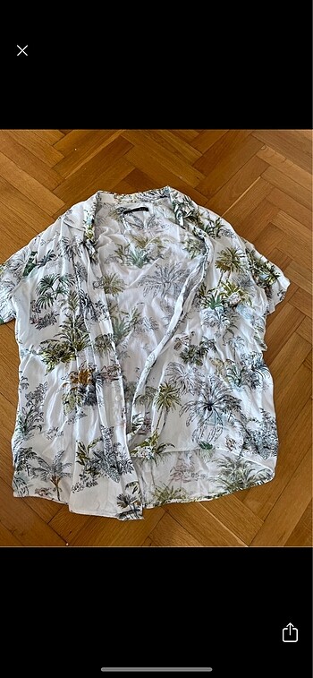tropikal desenli gömlek