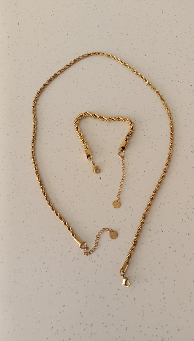 hem bileklik hem kolye Çelik kararma yapmaz az kullanıldı - Görsel 2