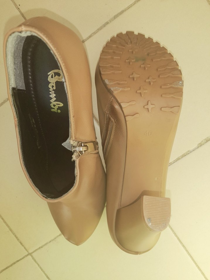 Bej Deri Kadın Topuklu Bot - Görsel 3