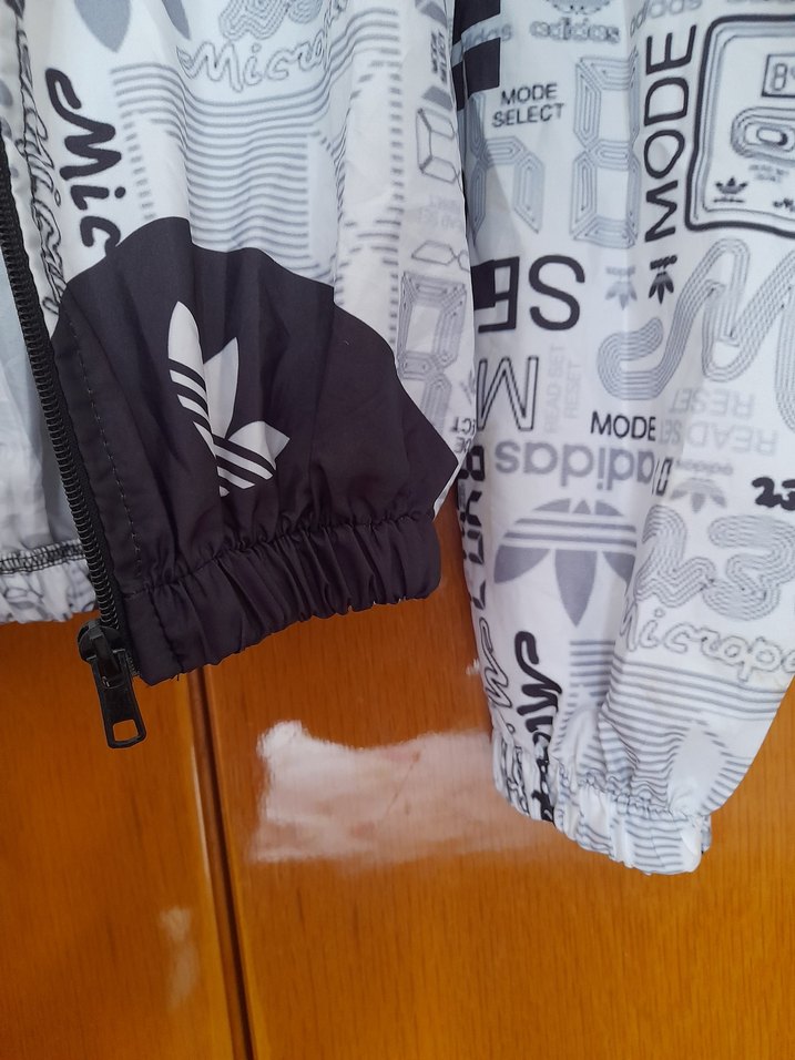 Gri Adidas Baskılı Fermuarlı Unisex Yağmurluk - Görsel 4