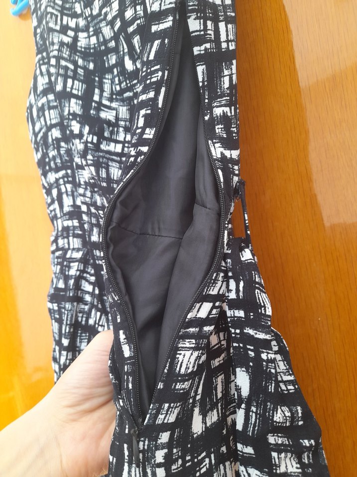 Koton Desenli Siyah Midi Kalem Elbise - Görsel 3