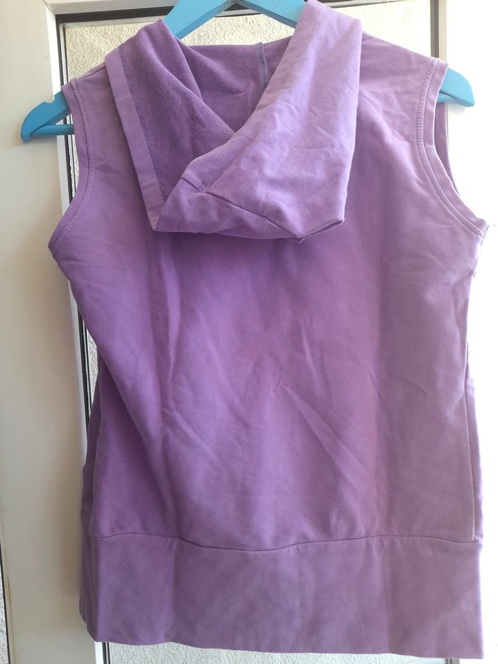 Kız Çocuk Mor Kapüşonlu Fermuarlı Yelek ve Alt - Görsel 3