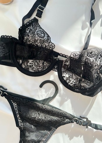 Siyah Gotik Dantel Sütyen ve Külot Takımı - Görsel 3