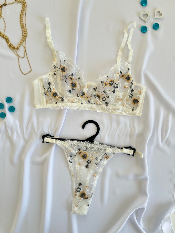 İşlemeli Beyaz Mini Bohem Sütyen Takımı - Görsel 4